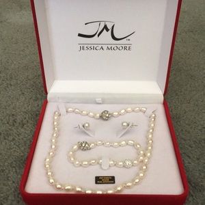 Pearl Necklace, Bracelet, & Pierced earrings set